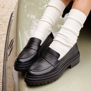 Bobbies Paris Amalia loafers in black